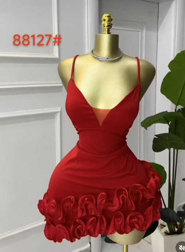 Mini Robe Rouge – Décolleté V en Tulle & Ourlet Volanté Floral [M5A1]