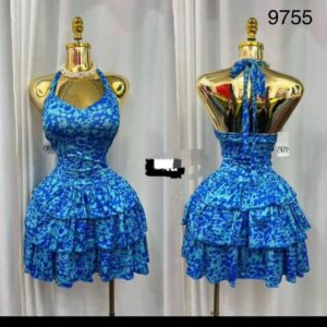 Robe courte bleue à col halter et volants – Élégante & fraîche [M5A6]