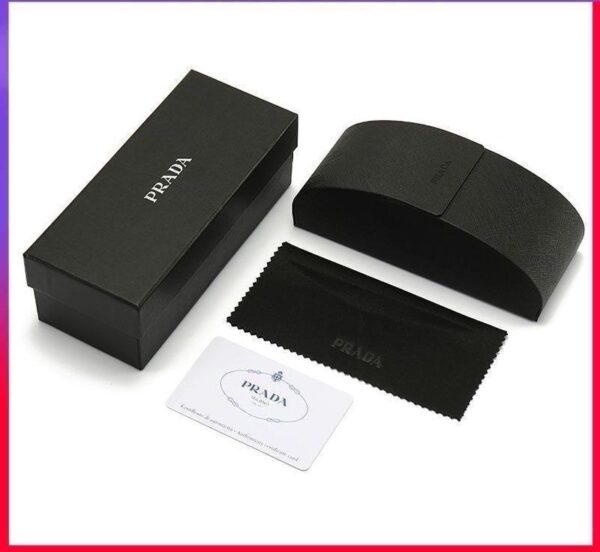 Prada PR 10ZS – Lunettes de Soleil Modernes au Style Iconique [M8A3]