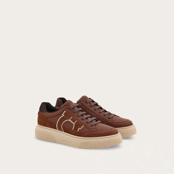Ferragamo Gancini Low-Top Sneakers – Luxe, Confort & Signature Iconique [M8A1]