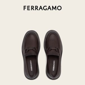 Élégance Intemporelle : Les Mocassins Ferragamo “Arden” [M8A2]