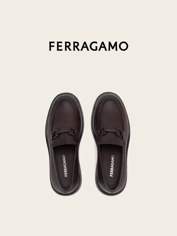 Élégance Intemporelle : Les Mocassins Ferragamo “Arden” [M8A2]