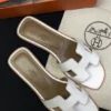 Sandales Hermès Oran blanches – Élégance iconique et minimaliste [HM1A7]
