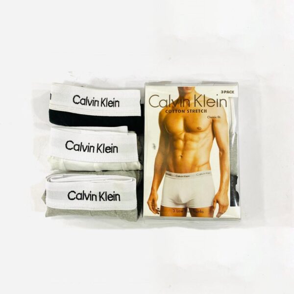 Calvin Klein – Lot de 3 Boxers Classic Fit en Coton Stretch [M10A4]