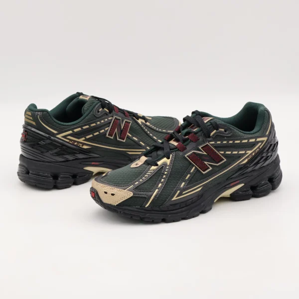 New Balance 1906R Kith – Noir, Bordeaux & Champagne [M11A5]