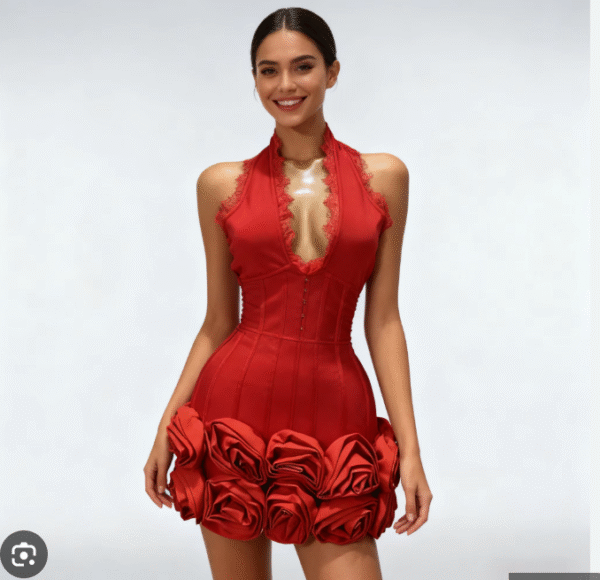 Robe Mini "Yolanda" – Col Halter & Jupe à Roses Sculpturales [M22A9]