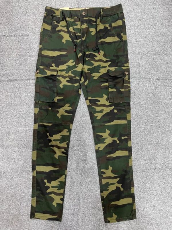 Pantalon Cargo Camouflage – Coupe Multipoches & Taille Ajustable [M21C5]