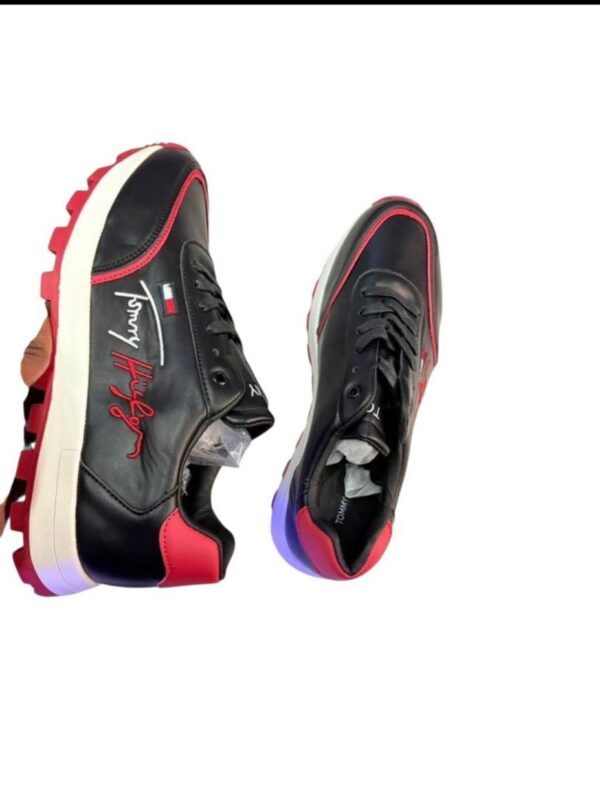 Sneakers Tommy Hilfiger – Édition Urbaine Black & Red [M21D4]